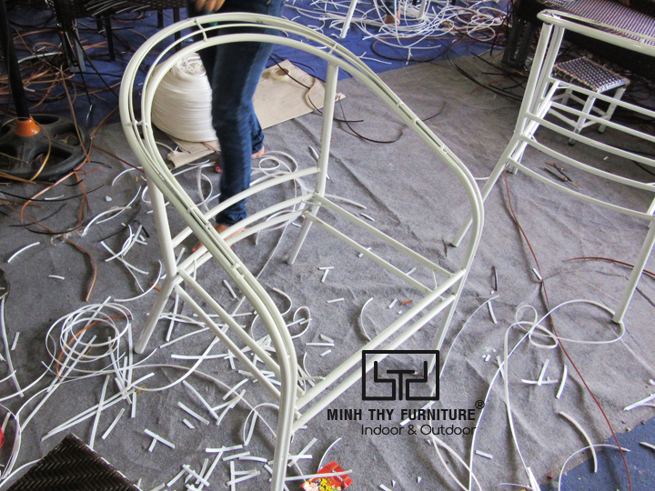 Cách Nội thất Minh Thy tạo ra những mẫu ghế cafe mây nhựa đạt tiêu chuẩn