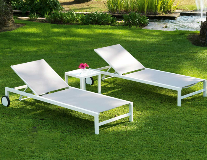 Những ưu điểm khi sử dụng ghế hồ bơi vải lưới Textilene